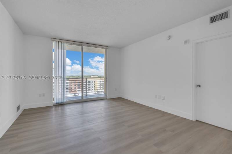 2 bedroom Condominium at 18800 NE 29th Ave Lp1022, Venture At Aventura East, Aventura — photo 5
