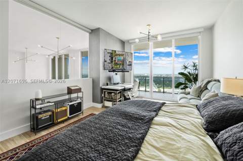 3470 E Coast Ave Ph102, Miami FL - photo 14 of 49