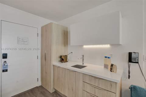 6080 Collins Ave 508, Miami Beach FL - photo 15 of 28