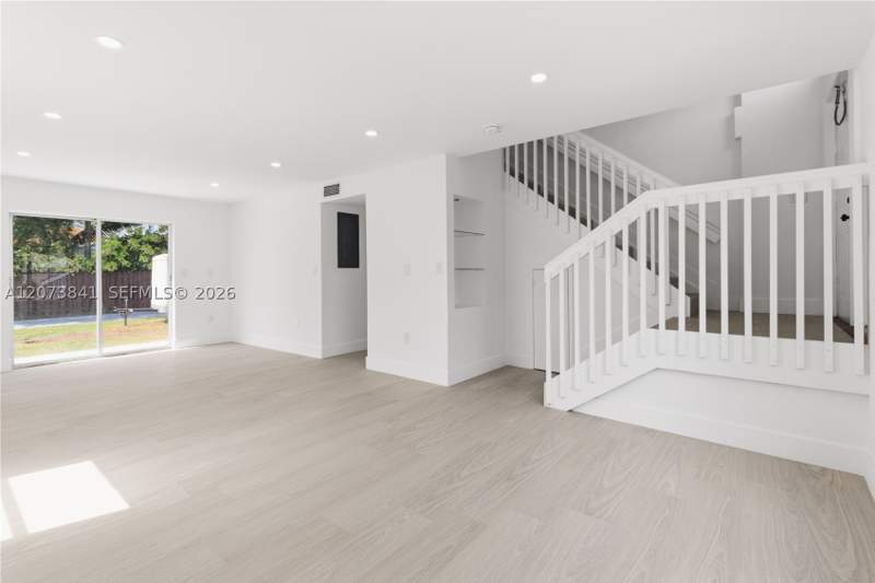 4 bedroom SingleFamilyResidence at 12072 SW 249th St, Biscayne Point South, Homestead — photo 4