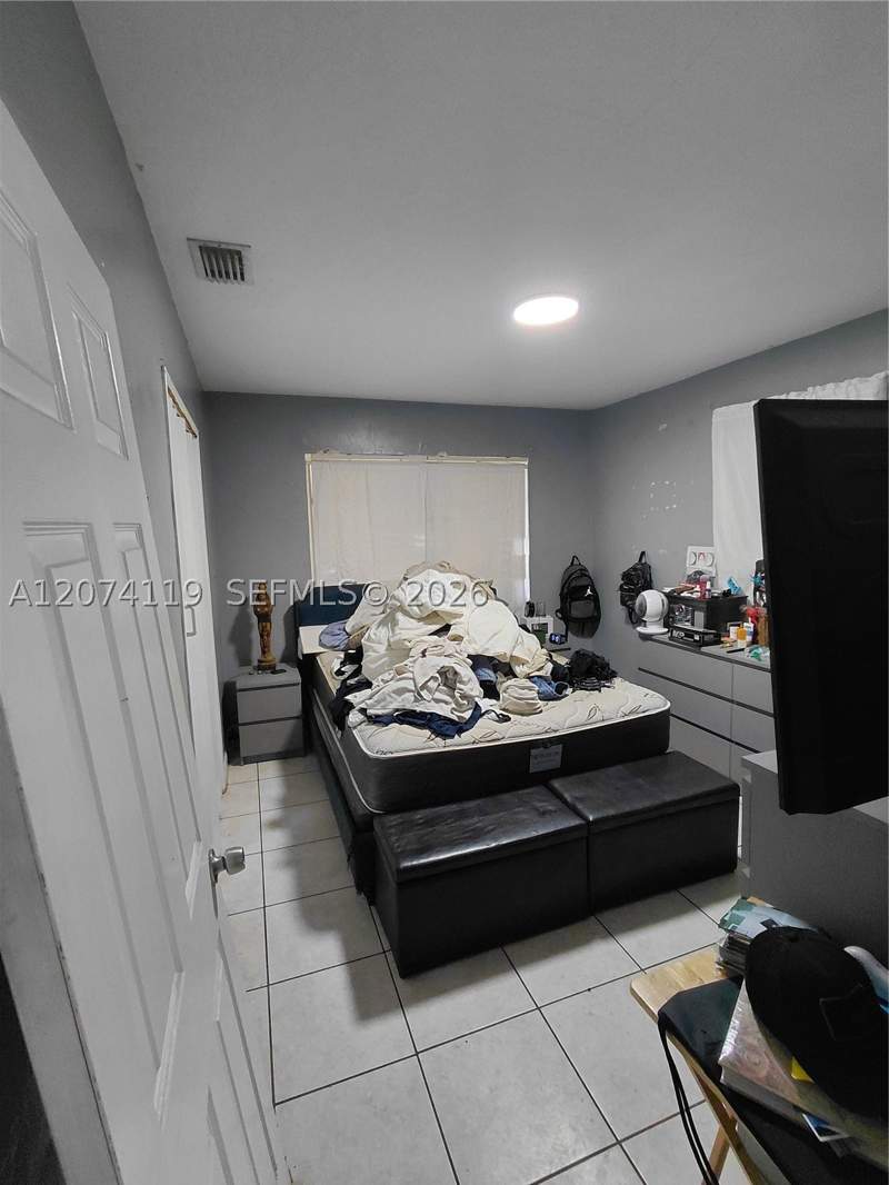 3 bedroom SingleFamilyResidence at 3300 NW 50th St, Seminole Lawn, Miami — photo 5