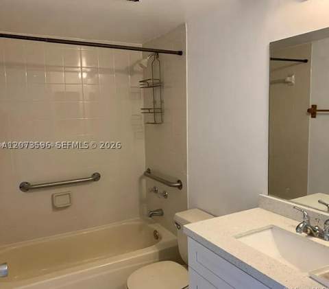 8670 SW 212th St 105, Cutler Bay FL - photo 6 of 10