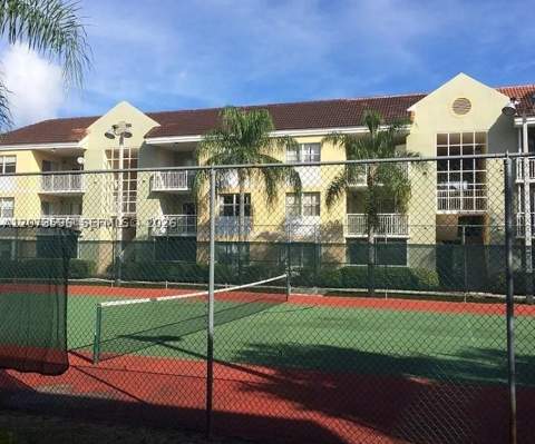 8670 SW 212th St 105, Cutler Bay FL - photo 8 of 10
