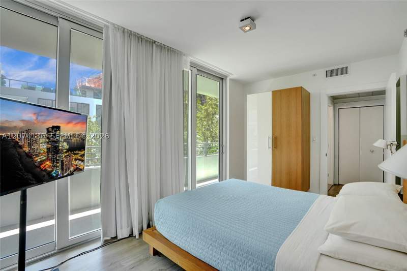 1 bedroom Condominium at 6080 Collins Ave 520, 6080 Collins Condo, Miami Beach — photo 2