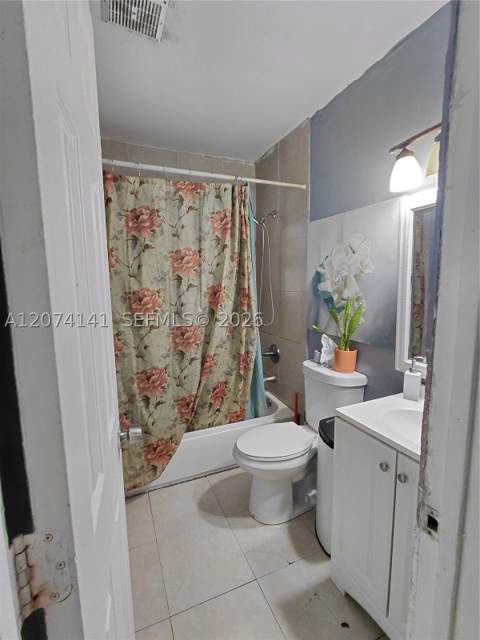 1530 NW 68th Ter, Miami FL - photo 6 of 13