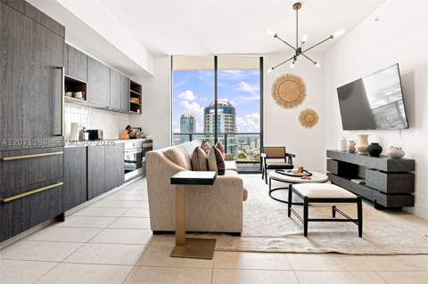 159 NE 6th St 5102, Miami FL - photo 16 of 43