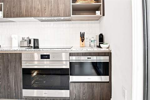 159 NE 6th St 5102, Miami FL - photo 22 of 43