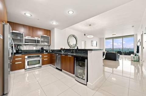 7901 Hispanola Avenue 1008, North Bay Village FL - photo 11 of 35
