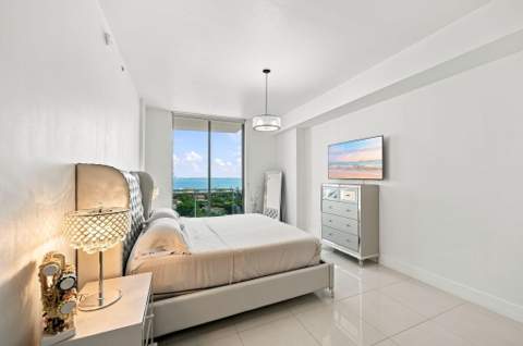 7901 Hispanola Avenue 1008, North Bay Village FL - photo 14 of 35