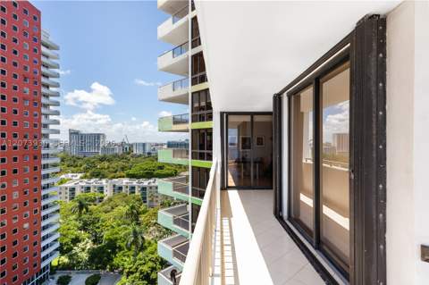 1581 Brickell Ave 1105, Miami FL - photo 10 of 54
