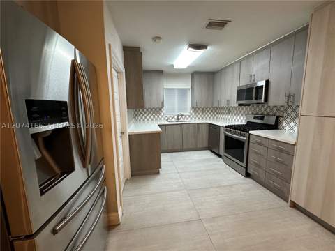 9461 SW 62nd St, Miami FL - photo 6 of 25