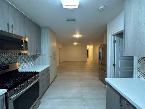 9461 SW 62nd St, Miami FL - photo 7 of 25