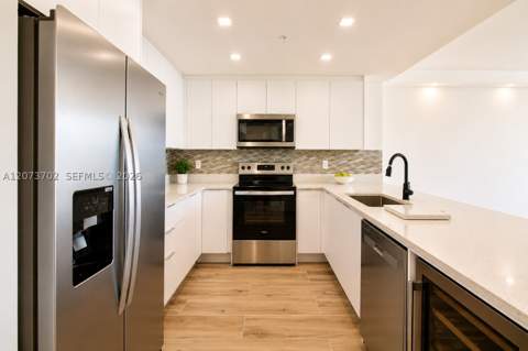 5601 Collins Ave 1009, Miami Beach FL - photo 13 of 34