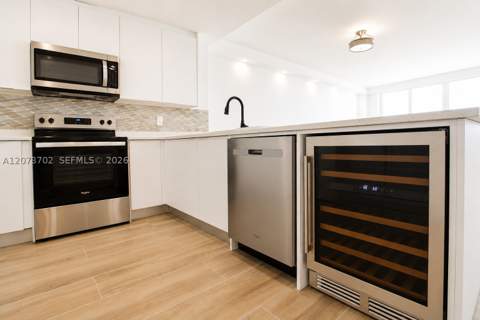 5601 Collins Ave 1009, Miami Beach FL - photo 24 of 34