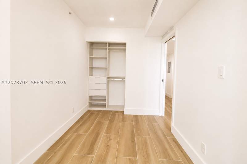 2 bedroom Condominium at 5601 Collins Ave 1009, The Pavilion Condo, Miami Beach — photo 5