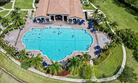 22621 SW 88th Pl 106-8, Cutler Bay FL - photo 16 of 25