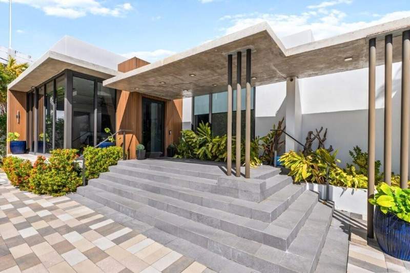 4 bedroom SingleFamilyResidence at 1845 NE 124th Street, Keystone Point, North Miami — photo 2
