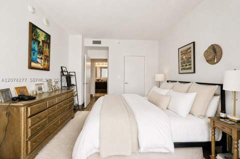 1900 N Bayshore Dr 3508, Miami FL - photo 17 of 21
