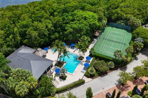 5996 Paradise Point Dr, Palmetto Bay FL - photo 24 of 33
