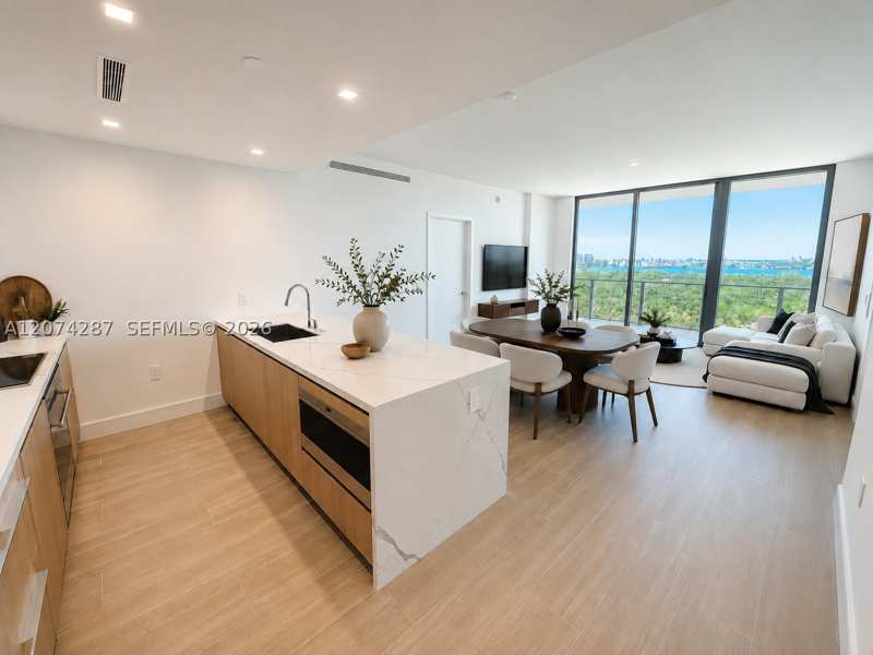 2 bedroom Condominium at 2411 Laguna circle 1503, One Park Tower, North Miami — photo 1