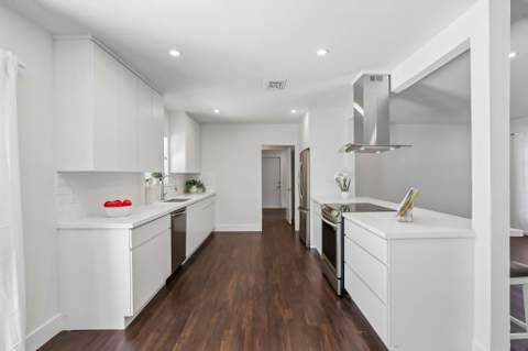 1040 NW 149th Street, Miami FL - photo 14 of 29