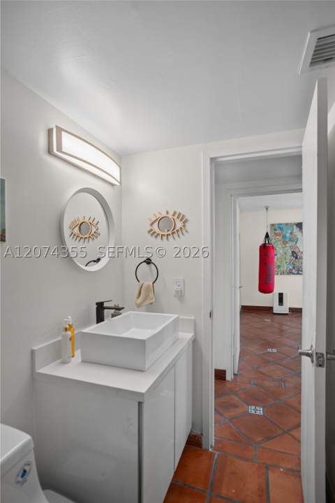 2350 NE 135th St 1204, North Miami FL - photo 21 of 41