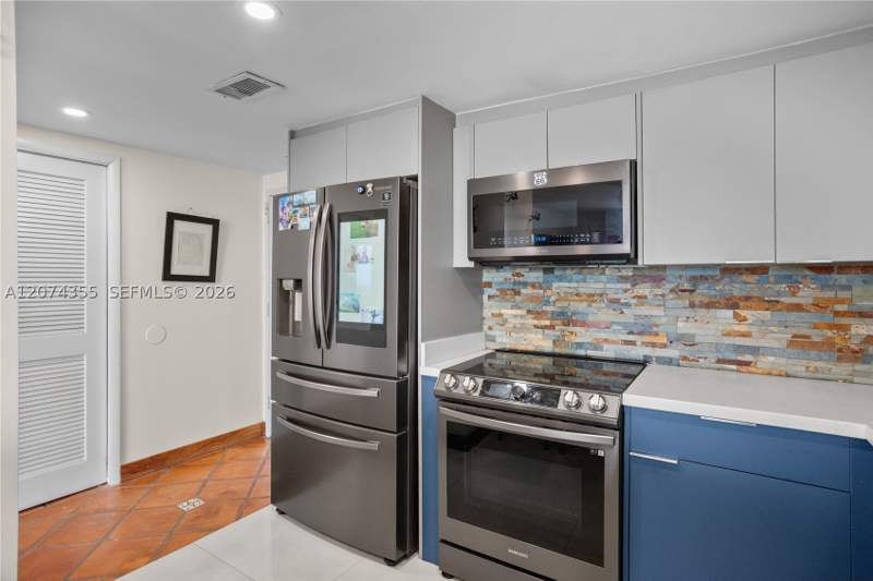 2 bedroom Condominium at 2350 NE 135th St 1204, Vecino Del Mar Condo, North Miami — photo 5
