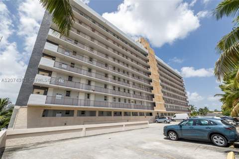 2903 N Miami Beach Blvd 1003, North Miami Beach FL - photo 8 of 36