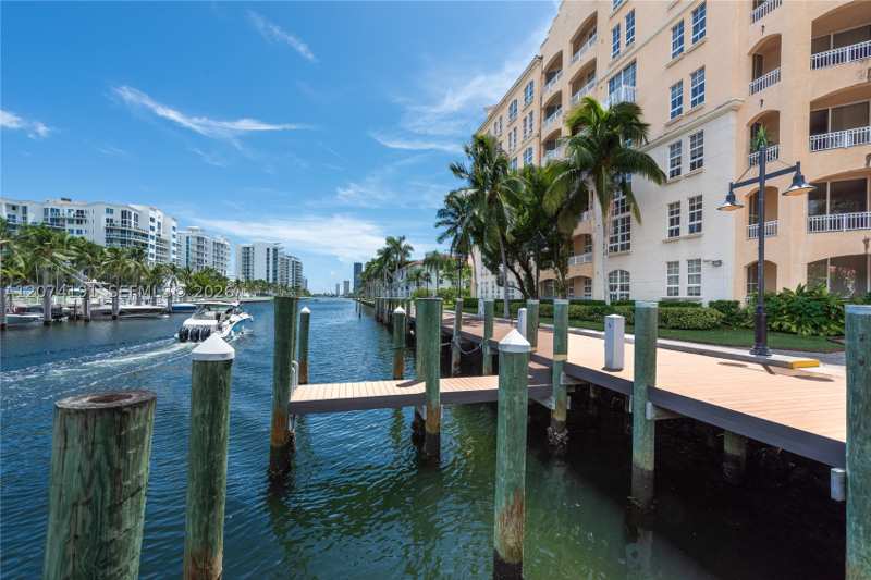 3 bedroom Condominium at 3001 NE 185th St 417, Alaqua Condo, Aventura — photo 1