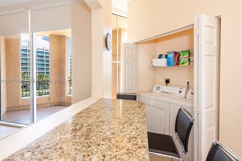 3001 NE 185th St 417, Aventura FL - photo 12 of 30