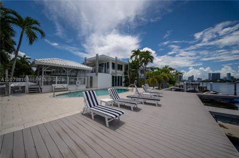 405 N Hibiscus Dr 202, Miami Beach FL - photo 16 of 27