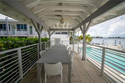 405 N Hibiscus Dr 202, Miami Beach FL - photo 20 of 27