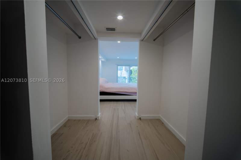 1 bedroom Condominium at 405 N Hibiscus Dr 202, Island Club Of South Beac, Miami Beach — photo 4