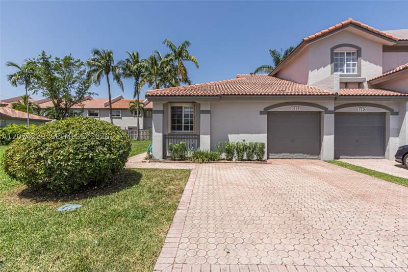 2 bedroom Townhouse at 5118 NW 115th Ct, Doral Landings Townhomes, Doral — photo 2
