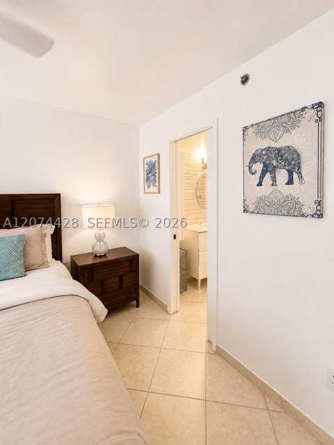 19701 E Country Club Dr 5605, Aventura FL - photo 16 of 37