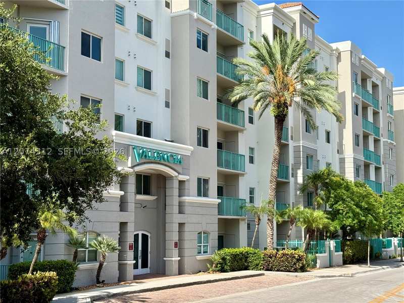 2 bedroom Condominium at 6001 SW 70th St 137, Valencia Condo, South Miami — photo 1