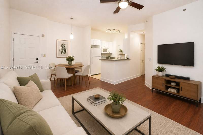 2 bedroom Condominium at 6001 SW 70th St 137, Valencia Condo, South Miami — photo 3