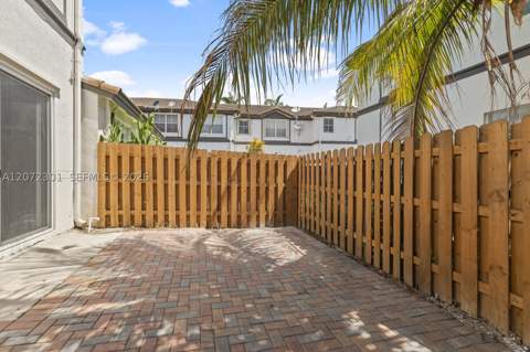 7809 NW 114th Path, Doral FL - photo 12 of 37