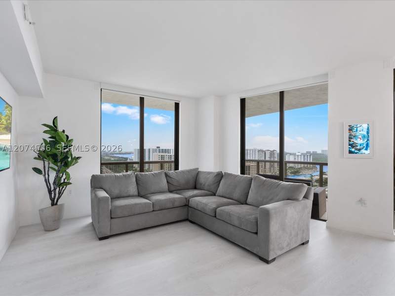 2 bedroom Condominium at 16275 Collins Ave 1804, Sayan Condo, Sunny Isles Beach — photo 3