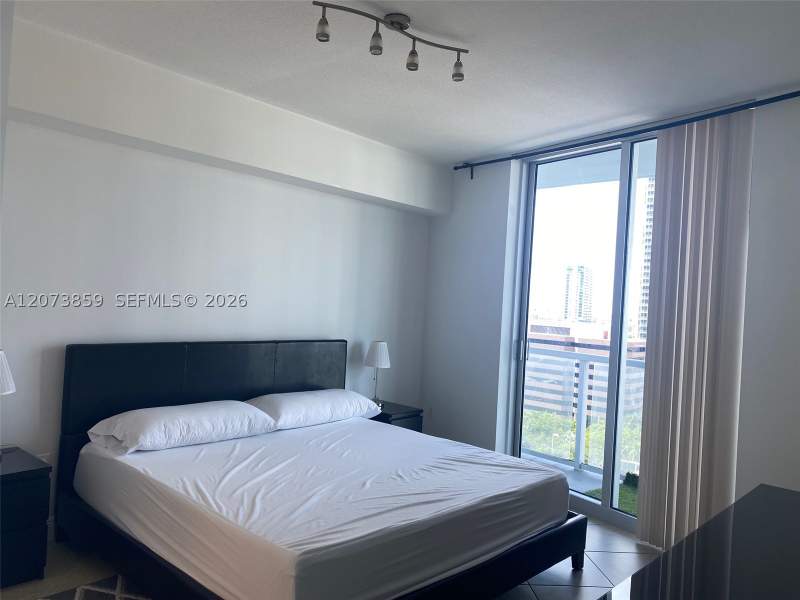 1 bedroom Condominium at 185 SW 7th St 1607, Latitude On The River Con, Miami — photo 4