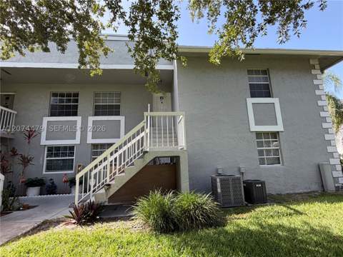 423 NE 210th Cir Ter 104-25, Miami FL - photo 15 of 15