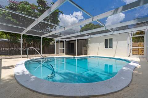 1514 NE 176th St, North Miami Beach FL - photo 17 of 27