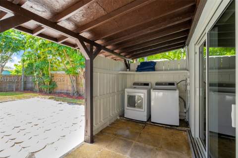 1514 NE 176th St, North Miami Beach FL - photo 21 of 27