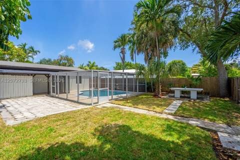 1514 NE 176th St, North Miami Beach FL - photo 22 of 27