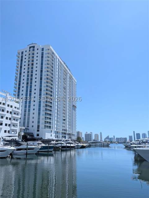 17301 Biscayne Blvd 1501, North Miami Beach FL - photo 16 of 31