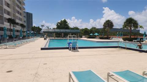 500 Bayview Dr 1725, Sunny Isles Beach FL - photo 19 of 25