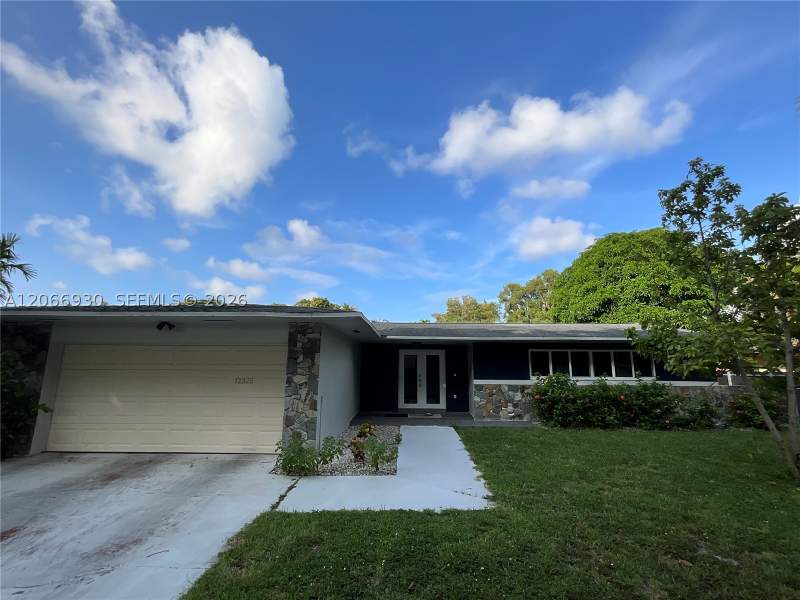 3 bedroom SingleFamilyResidence at 12325 NE 2nd Ct, Baumgartner Sub, North Miami — photo 2