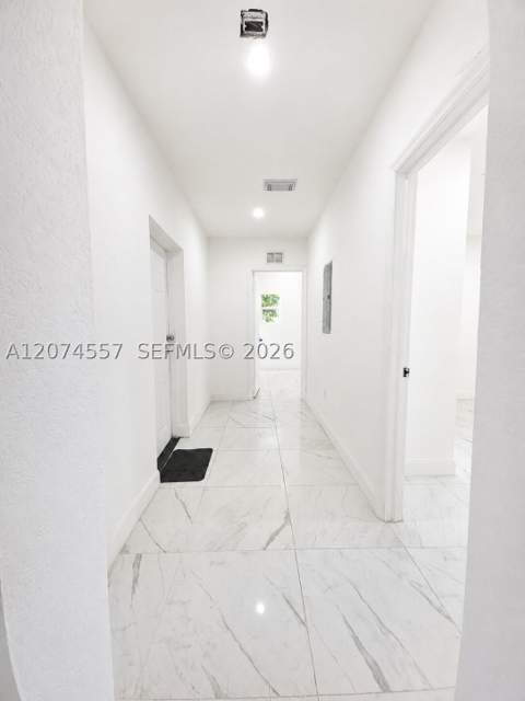 980 NW 13th St, Homestead FL - photo 9 of 25