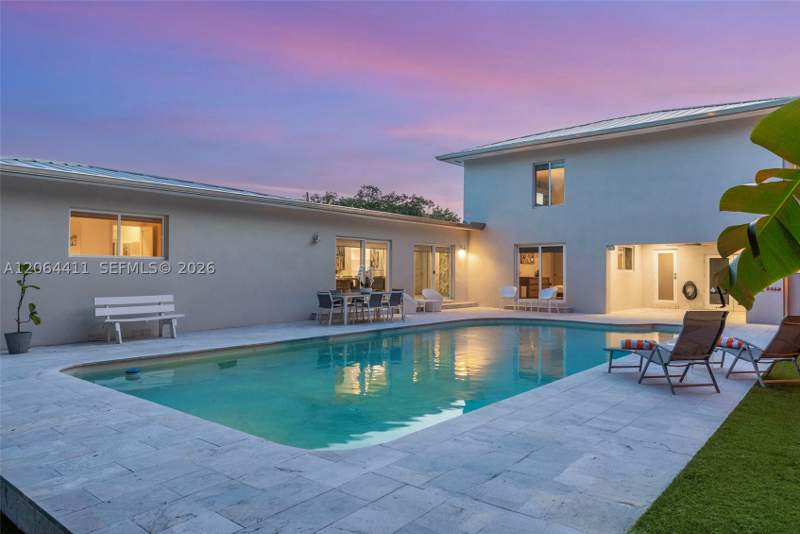 5 bedroom SingleFamilyResidence at 831 NE 109th St, Amd Pl Griffing Biscayne, Biscayne Park — photo 3