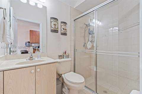 1034 NE 30th Ave, Homestead FL - photo 13 of 35